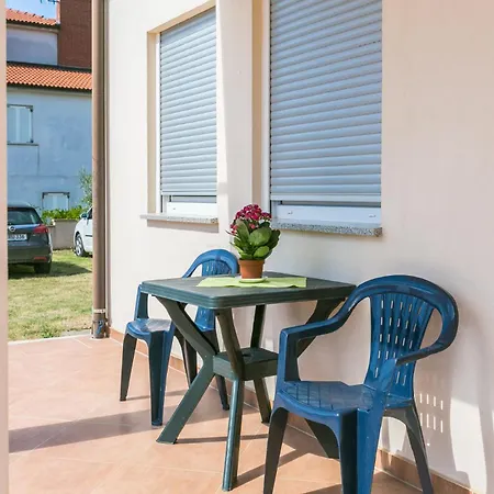 Loren - - Ground Floor Appartement *